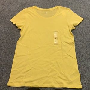 Gap t-shirt
